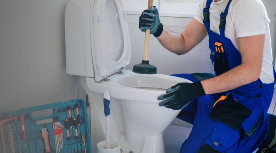 sewer line plumber in Colerain, NC